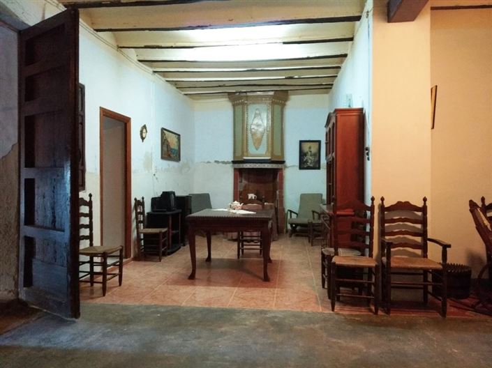 Image No.8-5 Bed Townhouse for sale