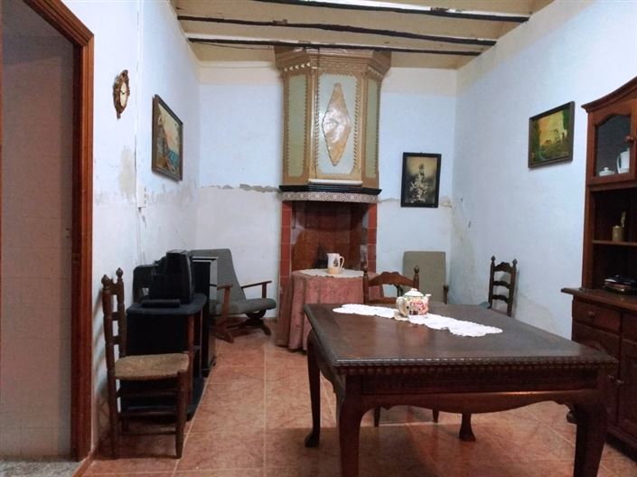 Image No.9-5 Bed Townhouse for sale