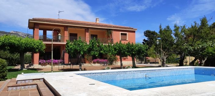 Image No.2-7 Bed Villa for sale