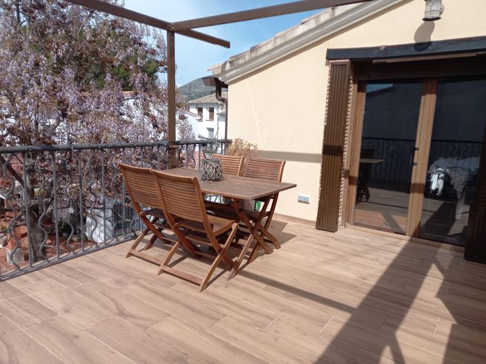 Image No.1-3 Bed Townhouse for sale