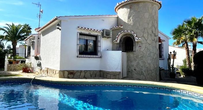 Image No.1-Villa de 2 chambres à vendre à Denia