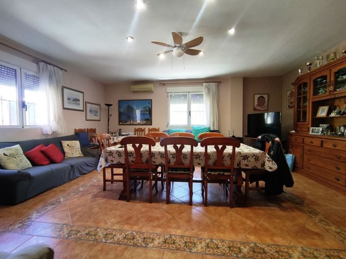 Image No.5-4 Bed Country House for sale