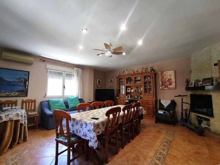 Image No.6-4 Bed Country House for sale