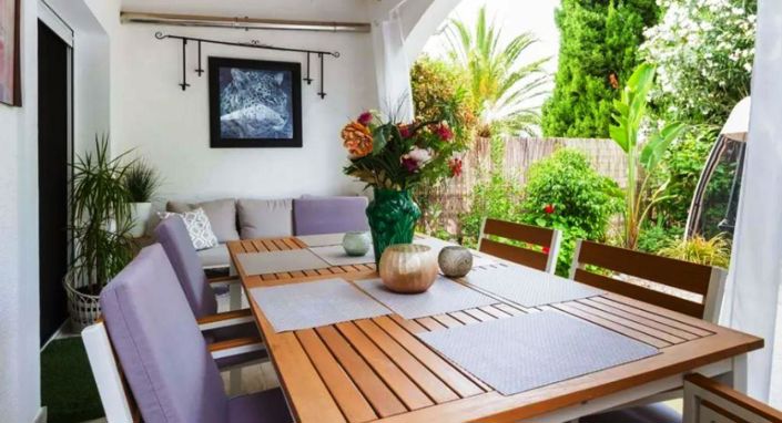 Image No.10-3 Bed Property for sale