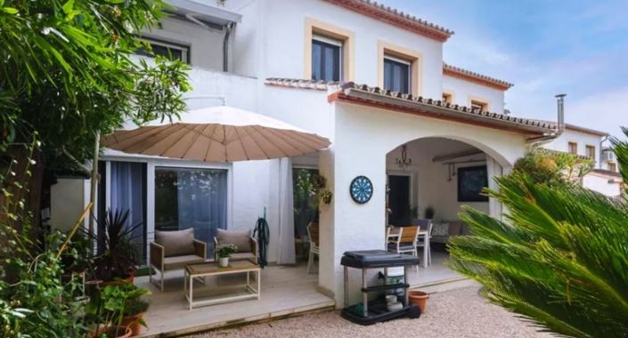 Image No.5-3 Bed Property for sale