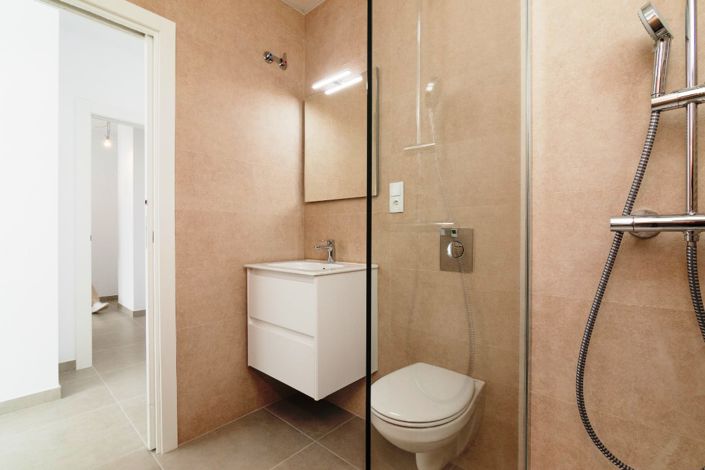 Image No.10-3 Bed Villa for sale