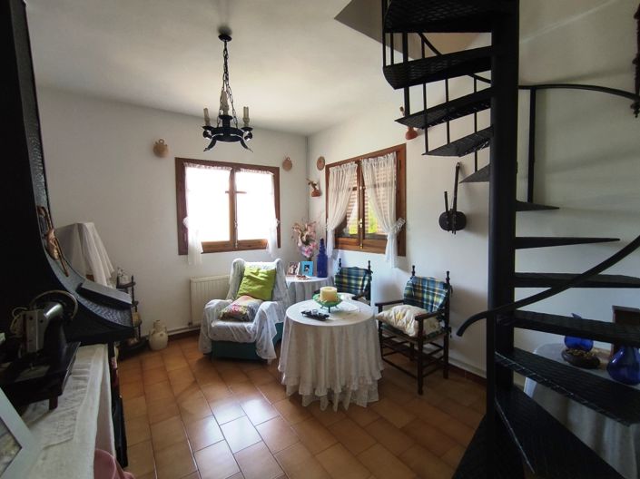 Image No.10-4 Bed Country House for sale