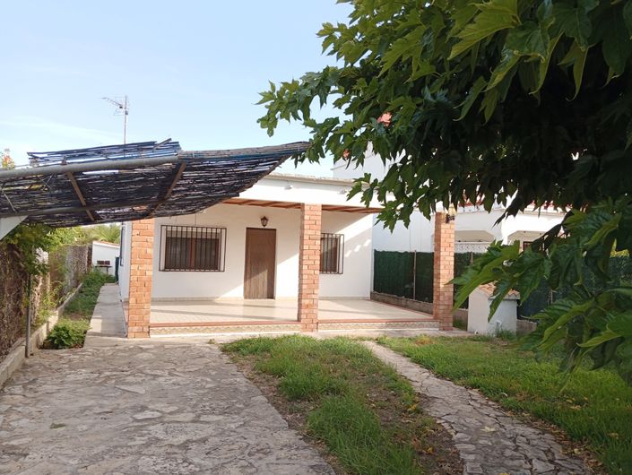 Image No.1-3 Bed Villa for sale