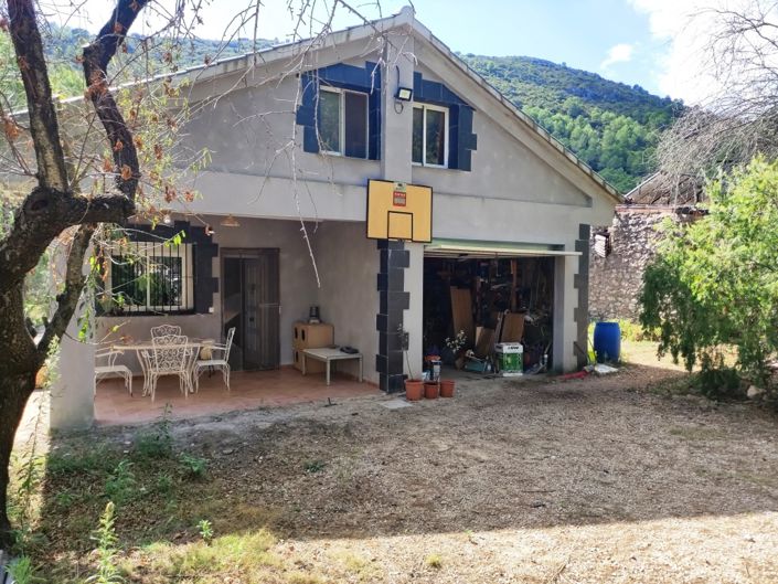 Image No.2-4 Bed Country House for sale