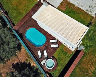 Roof-and-pool