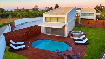 Villa-exterior-space-from-above