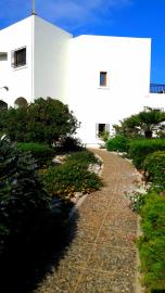 Large-luxury-villa-for-sale-in-Akrotiri-Chania-Crete-side-path-d68c31d8