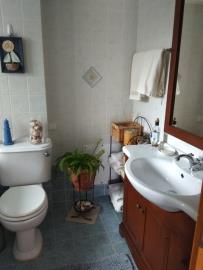 Large-villa-for-sale-in-Akrotiri-Chania-Crete-bathroom-e9a3802c
