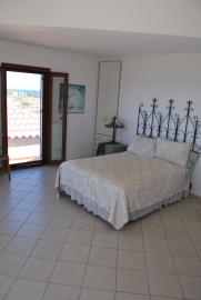 Luxury-house-for-sale-in-Akrotiri-Chania-Crete-bedroom-detail-90dc2411