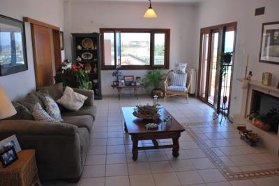 Luxury-villa-for-sale-in-Akrotiri-Chania-Crete-living-area-70361737