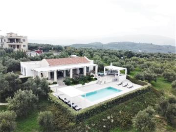 GREECE-CRETE-VILLA-FOR-SALE-IN-KALYVES-WhatsApp-Image-2021-11-10-at-09-11-37-2
