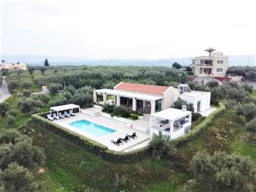 GREECE-CRETE-VILLA-FOR-SALE-IN-KALYVES-WhatsApp-Image-2021-11-10-at-09-11-37-1