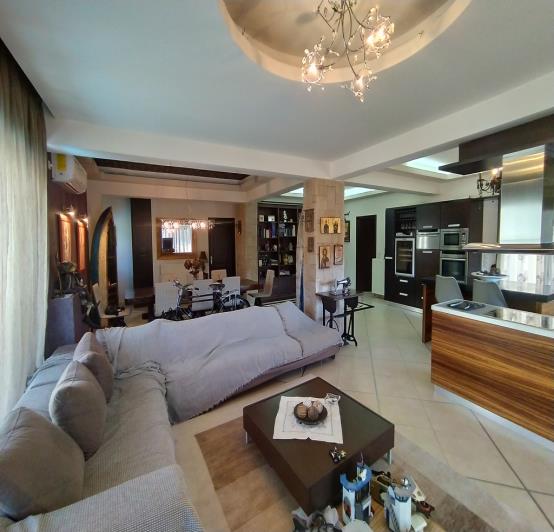 Image No.25-8 Bed House/Villa for sale