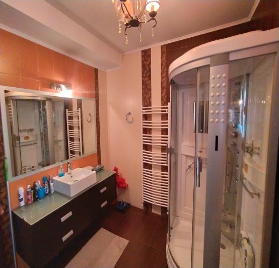 Image No.28-8 Bed House/Villa for sale