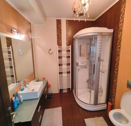 Image No.44-8 Bed House/Villa for sale