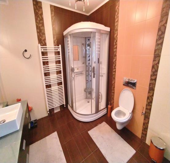 Image No.45-8 Bed House/Villa for sale