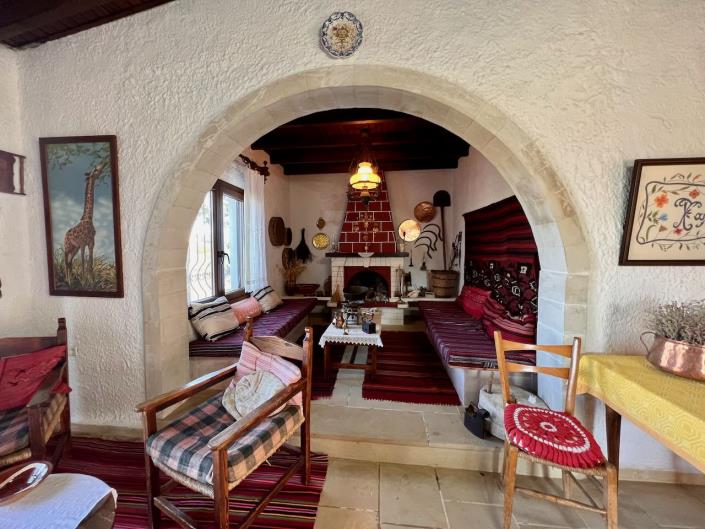 Image No.7-2 Bed Farmhouse for sale