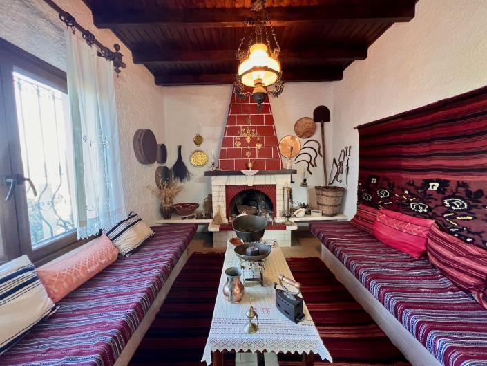 Image No.5-2 Bed Farmhouse for sale