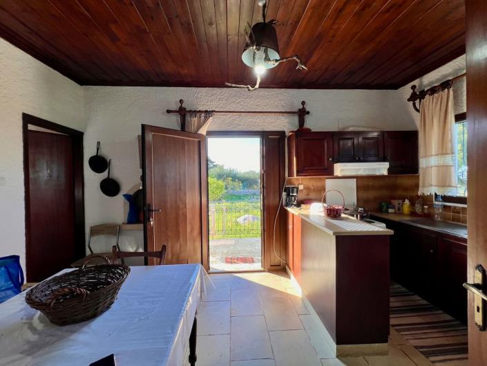 Image No.8-2 Bed Farmhouse for sale