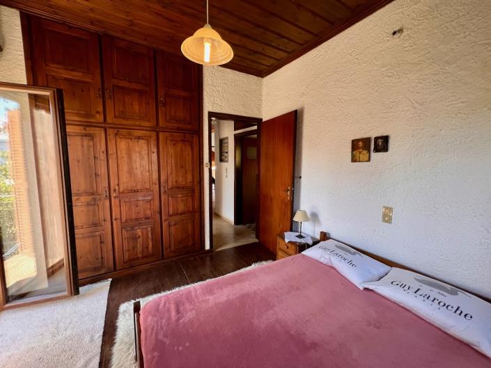 Image No.16-2 Bed Farmhouse for sale