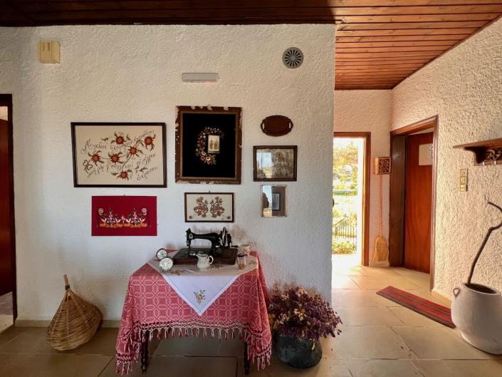 Image No.13-2 Bed Farmhouse for sale