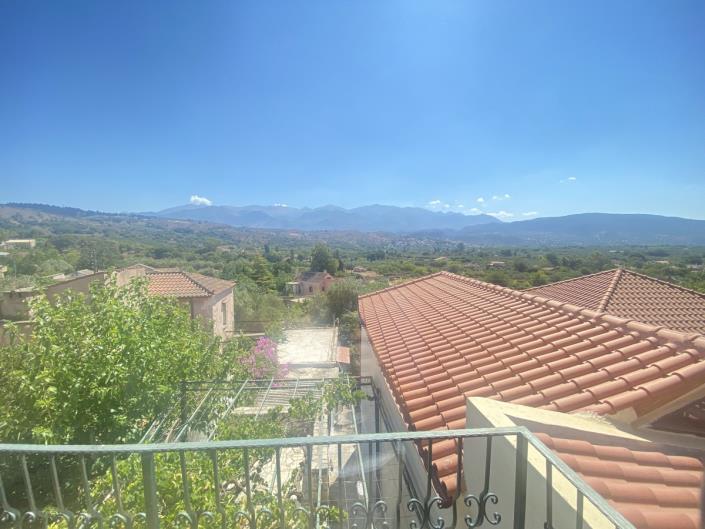 Image No.2-Maison de village de 4 chambres à vendre à Armeni