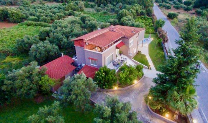 Image No.35-5 Bed Villa / Detached for sale