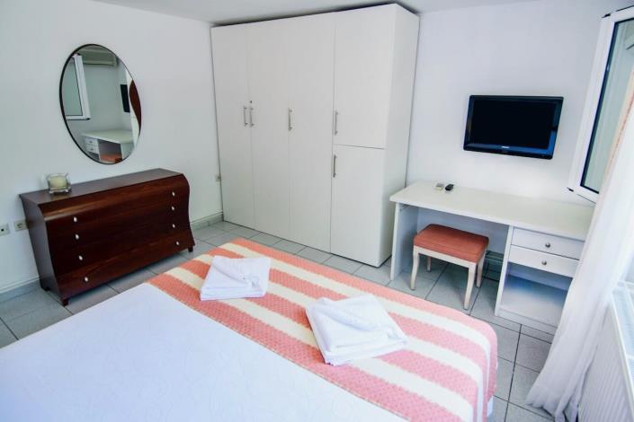 Image No.15-5 Bed Villa / Detached for sale