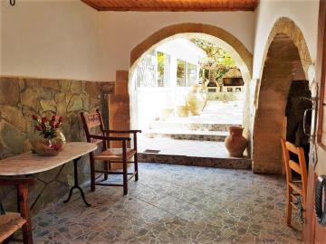 GREECE-CRETE-Traditional-Villa-FOR-SALE-IN-GAVALOCHORI-1