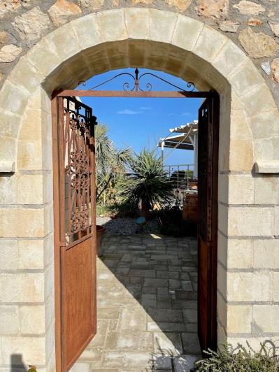 Image No.3-5 Bed Villa for sale