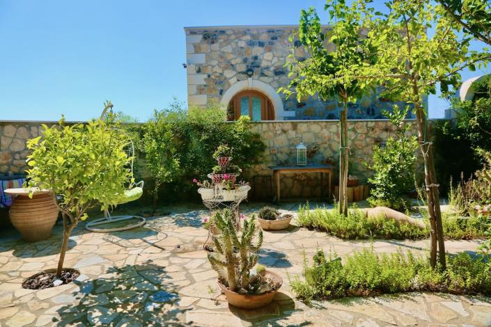 Image No.5-5 Bed Villa for sale