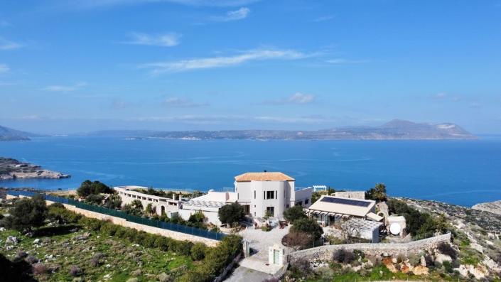 Image No.8-5 Bed Villa for sale