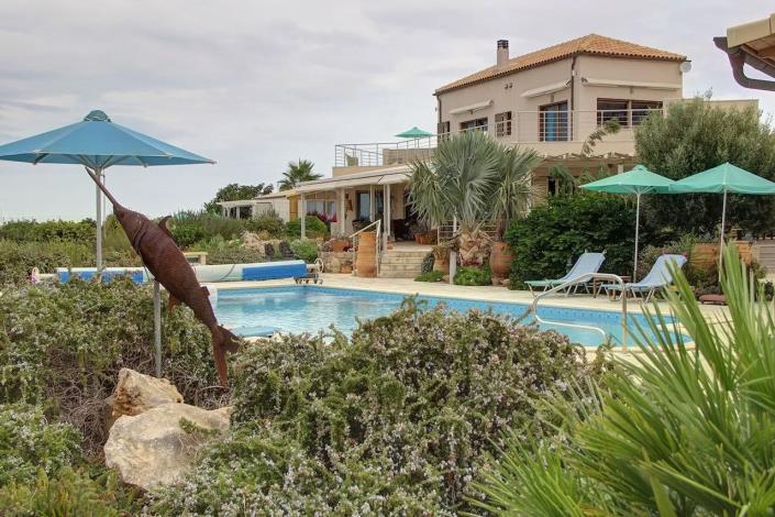 Image No.15-5 Bed Villa for sale