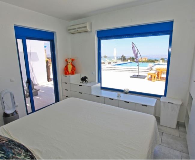 Image No.13-3 Bed Villa / Detached for sale