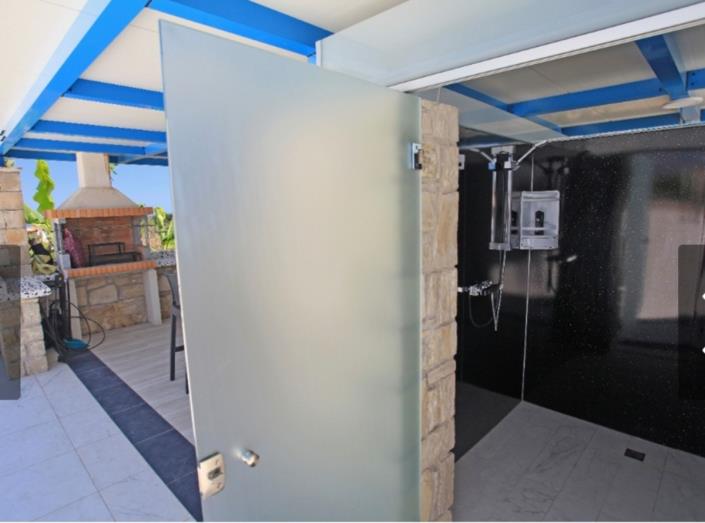 Image No.24-3 Bed Villa / Detached for sale