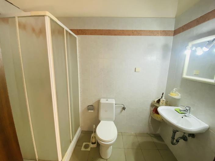 Image No.23-4 Bed House for sale