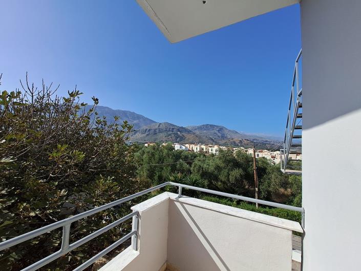 Image No.22-3 Bed Maisonette for sale