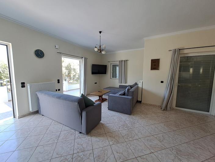 Image No.29-3 Bed Maisonette for sale