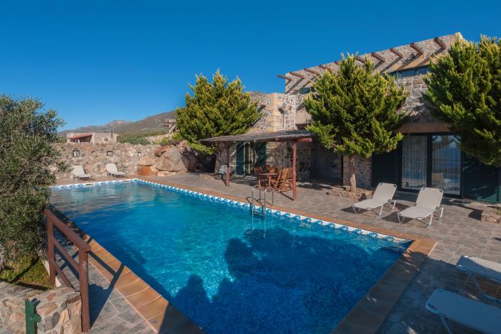 Image No.18-8 Bed Villa for sale