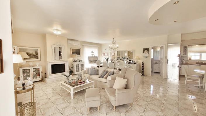 Image No.24-4 Bed Villa for sale