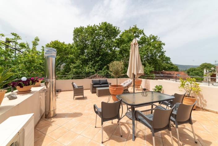 Image No.10-House/Villa for sale