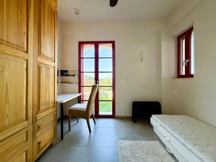 Image No.10-2 Bed House/Villa for sale