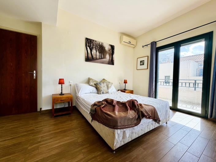 Image No.9-3 Bed Villa for sale