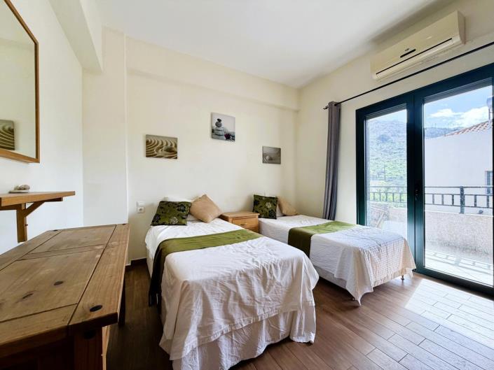 Image No.12-3 Bed Villa for sale