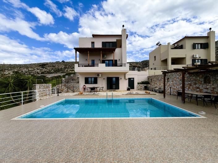 Image No.27-3 Bed Villa for sale